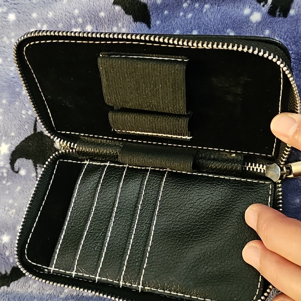 Black Faux Leather Zippered Wallet / Credit Card Organizer